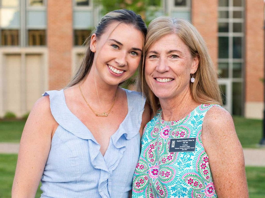 Ciara O'Brien '18 with her mother, Stephenie Thompson O'Brien '84, at a welcome event for the Class of 2024 in July.