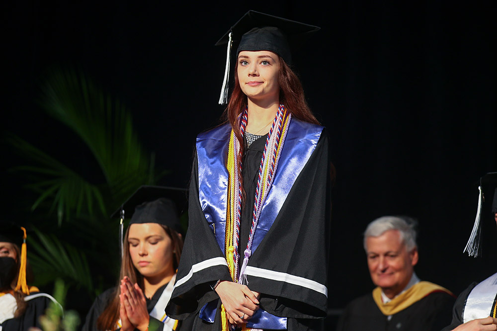 Mackenzie Maude '22 at commencement.