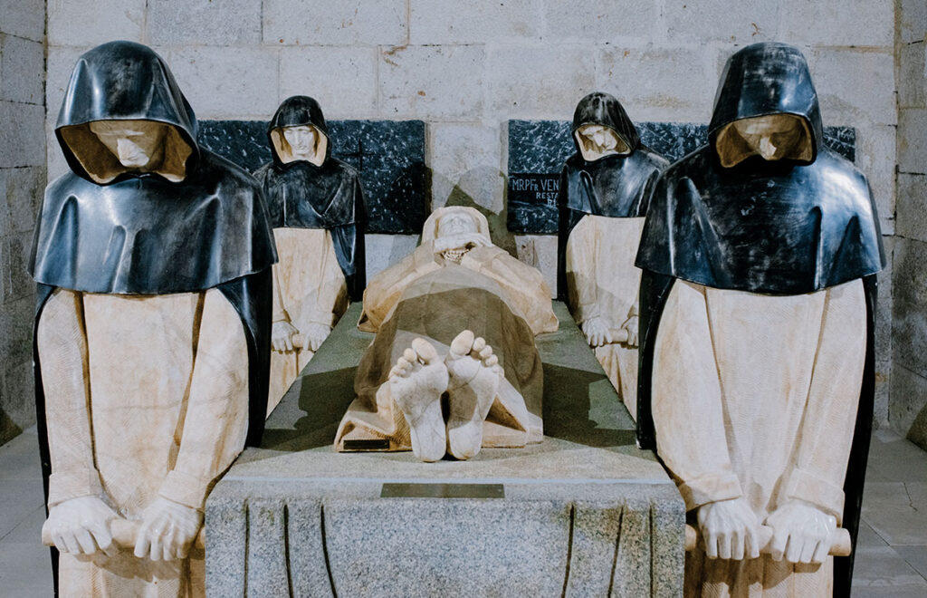 The tomb in Caleruega, Spain, of Friar Manuel Suárez, O.P., master of the Dominican Order from 1946 until his death in an automobile crash in 1954.