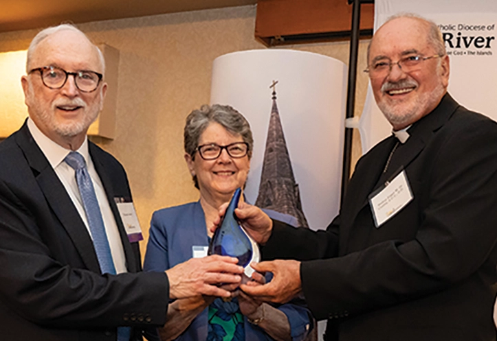 Richard and Madeleine Grace with Fall River Bishop Edgar da Cunha.