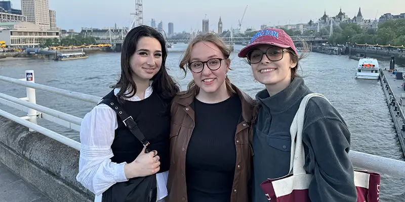 Maisie, Kathyrn, And Christina at the Thames River in London